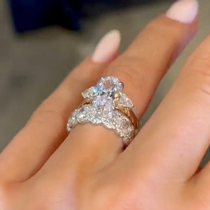 4Ct Oval Simulated Diamond Trio Ring Set