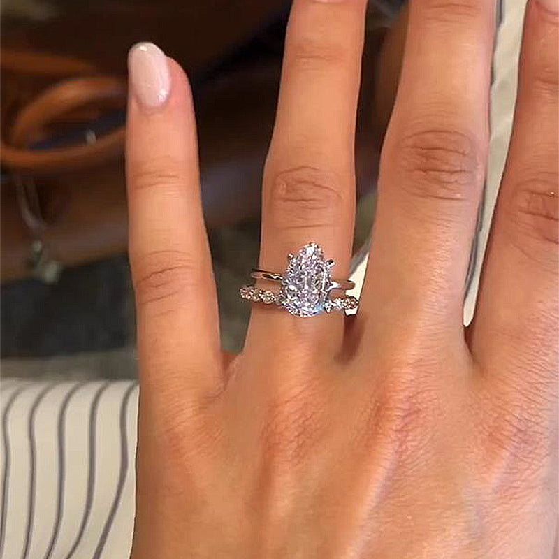 4.0CT Pear Cut Diamond Ring with 1.0CT Band