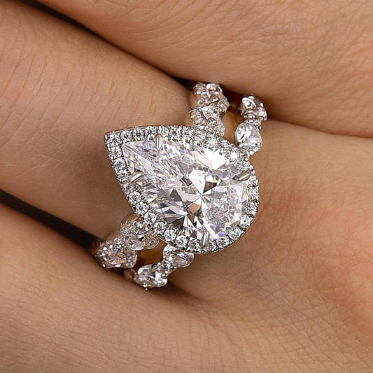 4.0CT Pear Cut Halo Diamond Ring with 2.5CT Accents