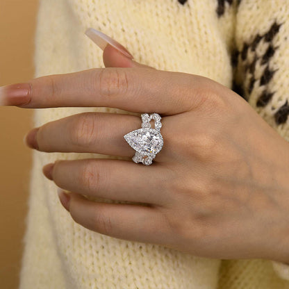 4.0CT Pear Cut Halo Diamond Ring with 2.5CT Accents