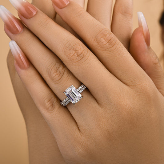 Elegant 925 Silver Emerald Cut White Sapphire Bridal Ring Set