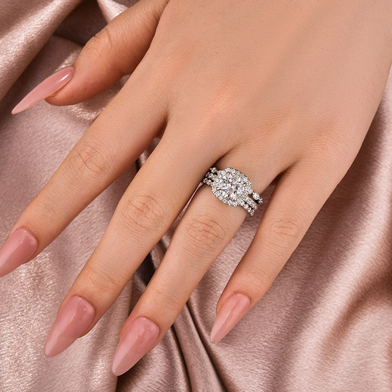 Elegant Moissanite Diamond Ring Set Timeless Romance 2 Carat Round Cut