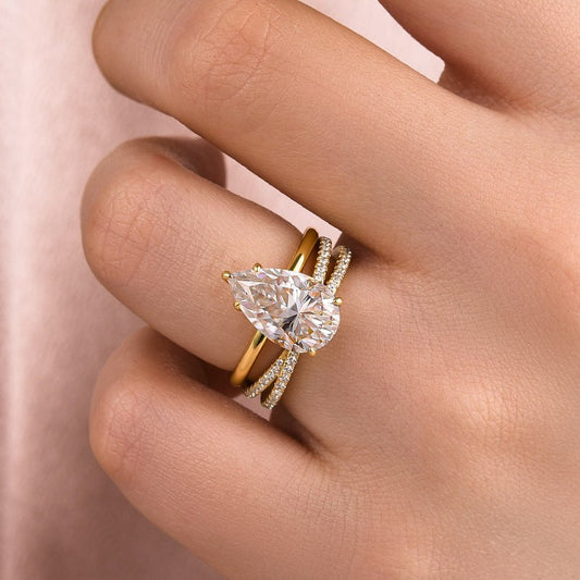 4.0Ct Pear Moissanite Ring Set - X Criss Cross Band, Yellow Gold