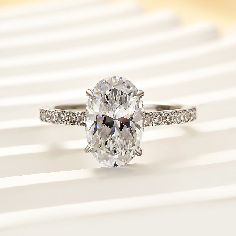 2.5ct Oval Cut Simulated Diamond Ring in 925 Silver & 18K Gold