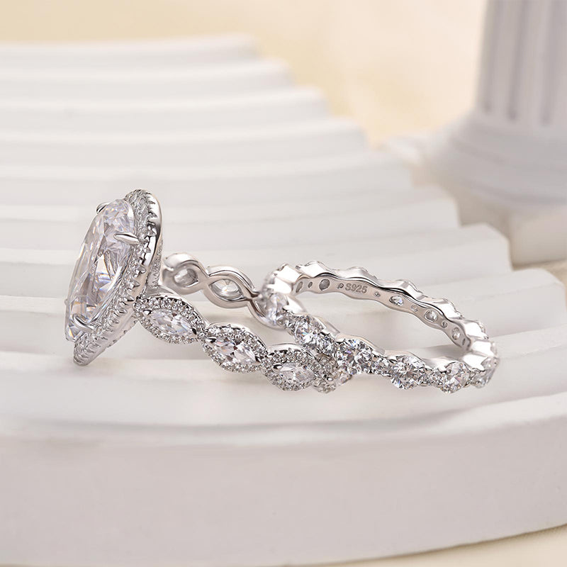 4.0CT Pear Cut Halo Diamond Ring with 2.5CT Accents
