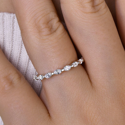 2Ct Oval Cut Diamond Band 925 Silver White Gold