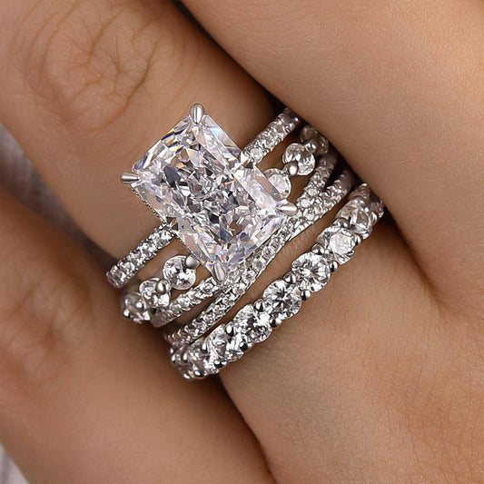 4.5CT Radiant Cut Diamond with 4.8CT Band Ring