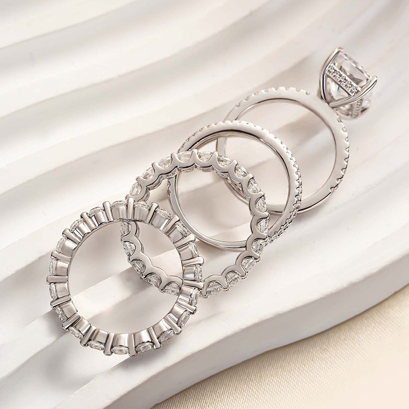 4.5CT Radiant Cut Diamond with 4.8CT Band Ring