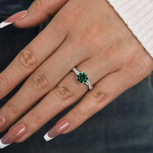 1.25 Carat Round Emerald Green Twist Ring