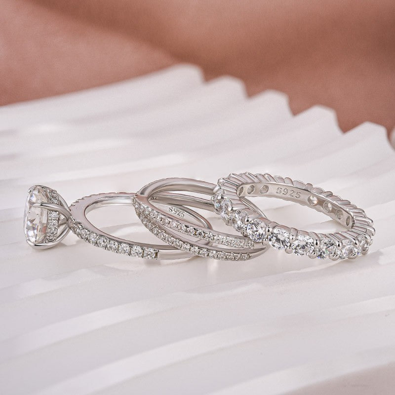 2Ct Round Moissanite Twist Band Ring 18K White Gold