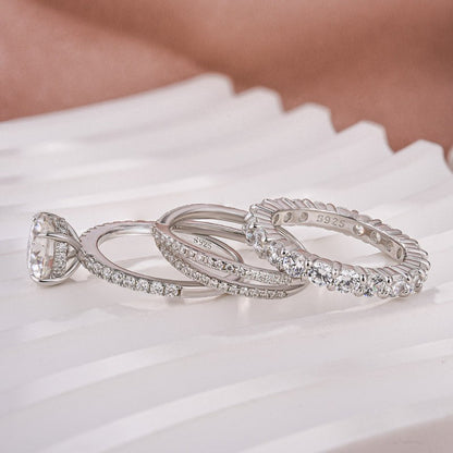 2Ct Round Moissanite Twist Band Ring 18K White Gold