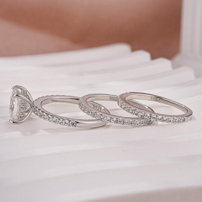 2 Carat Princess Cut Moissanite Ring 18K White Gold Plated Elegant