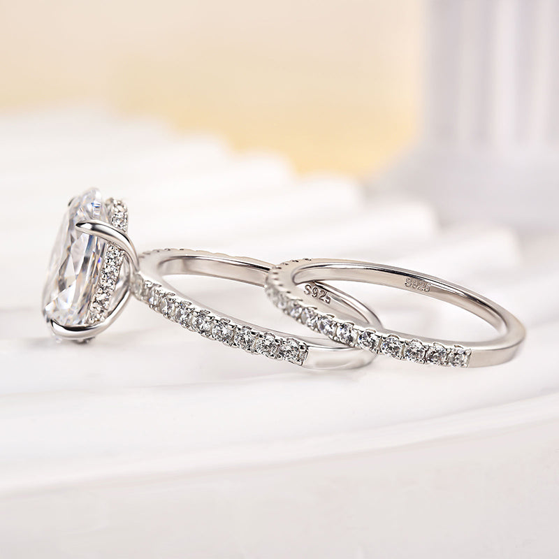4.0CT Oval Cut Three-Tone Diamond Bridal Set