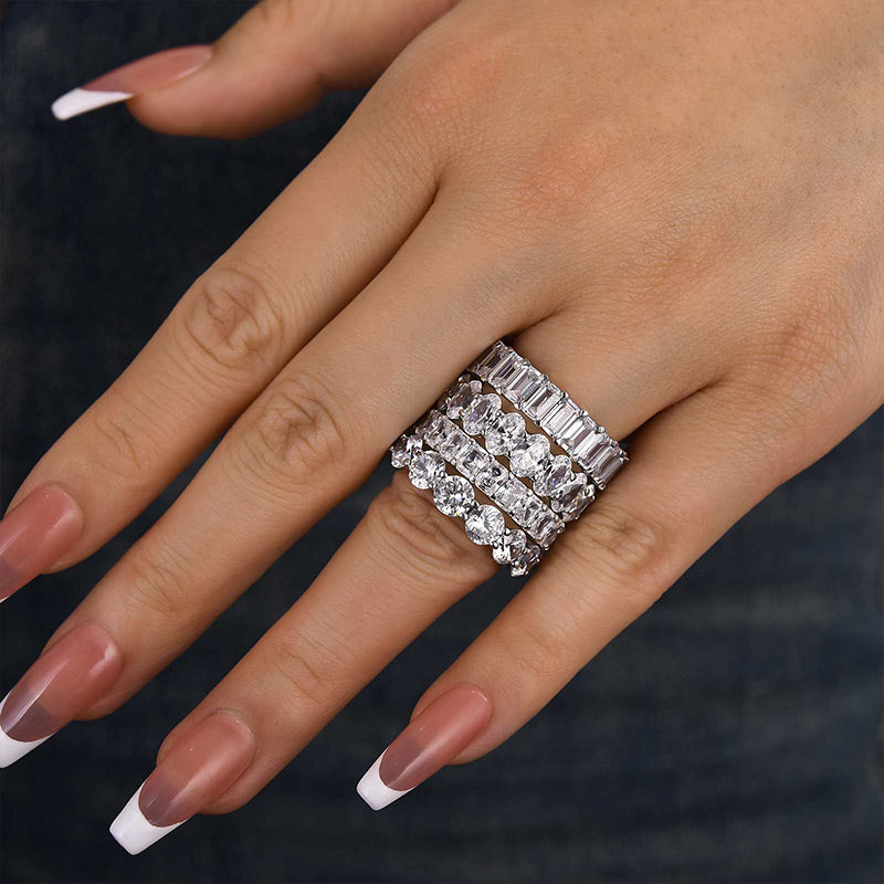 Anillo de boda atemporal en plata 925 con 24,5 ct de diamantes simulados Sona 