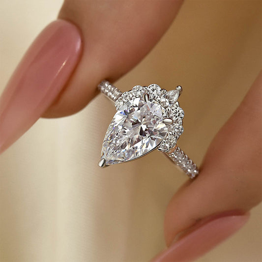Teardrop Diamond Solitaire (2.5ct) - White Gold