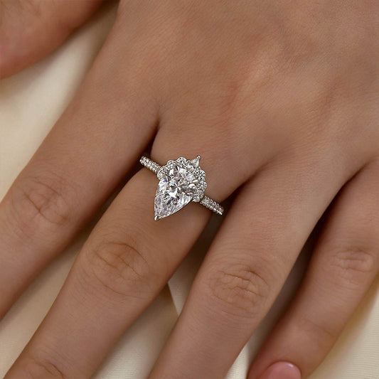 Teardrop Diamond Solitaire (2.5ct) - White Gold