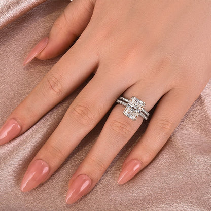 Women's 4.5Ct Radiant Cut Moissanite Wedding Ring in White Gold