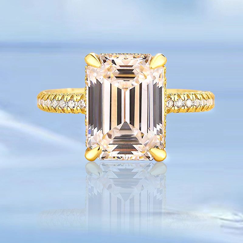 Shinning Emerald Cut Engagement Ring For Women In Sterling Silver Item no. HT014