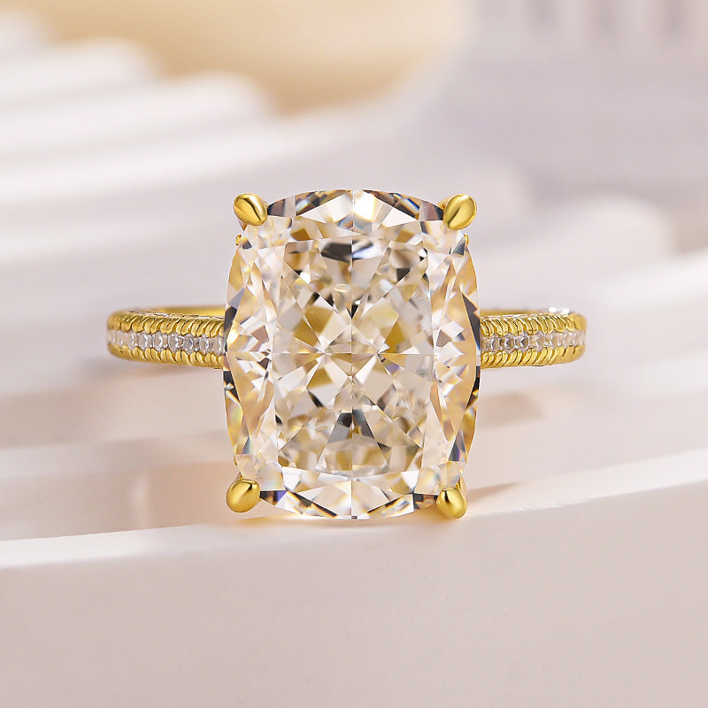 Anillo de compromiso con diamantes Sona blancos de talla cojín de 8,0 ct, chapado en oro blanco