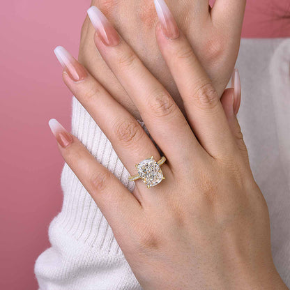Anillo de compromiso con diamantes Sona blancos de talla cojín de 8,0 ct, chapado en oro blanco