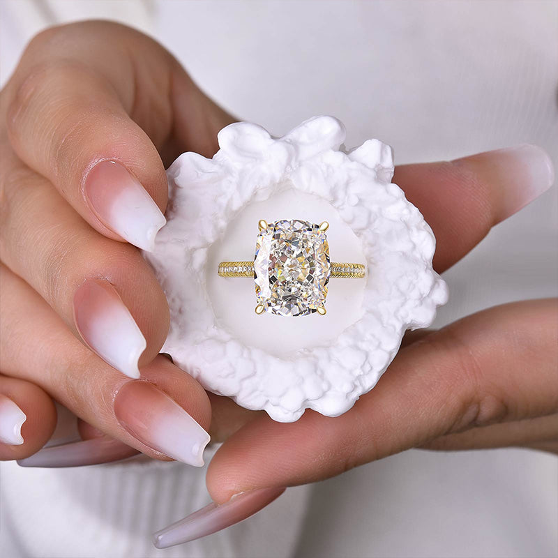 Anillo de compromiso con diamantes Sona blancos de talla cojín de 8,0 ct, chapado en oro blanco