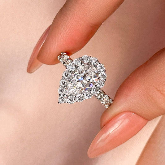 2.5Ct Pear Cut Simulated Diamond Ring White Gold Plated