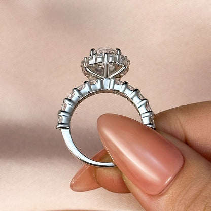 2.5Ct Pear Cut Simulated Diamond Ring White Gold Plated