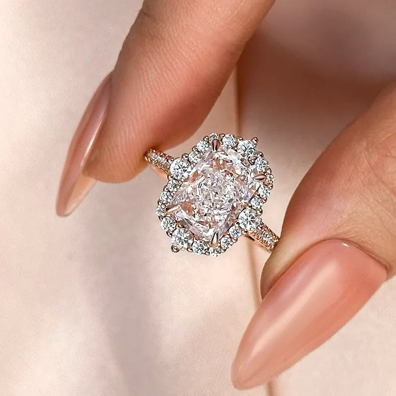 Anillo de compromiso de oro blanco con diamantes Sona radiantes de 3,0 ct