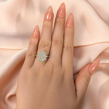 Anillo de compromiso de oro blanco con diamantes Sona radiantes de 3,0 ct