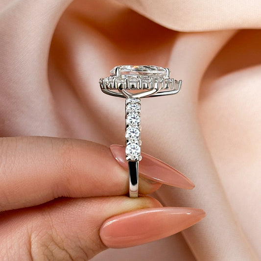 2.5Ct Pear Cut Simulated Diamond Ring White Gold Plated