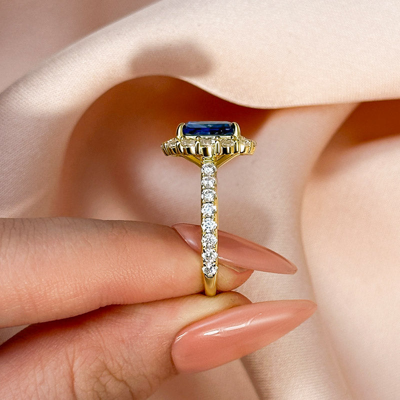 3.0 Carat Radiant Cut Montana Blue Sapphire Ring in Yellow Gold