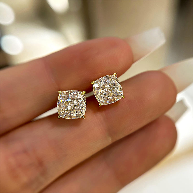 Boucles d'oreilles en argent sterling avec diamants synthétiques taille coussin 