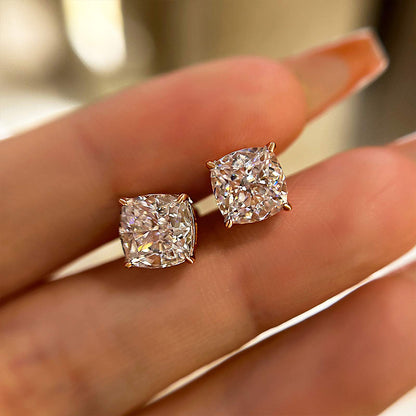 Boucles d'oreilles en argent sterling avec diamants synthétiques taille coussin 