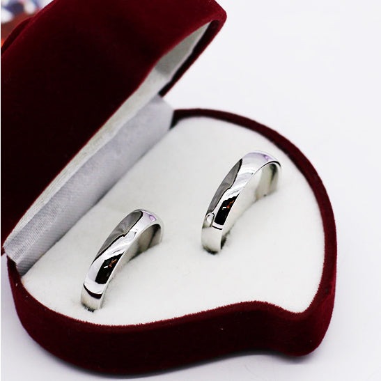 2.8g Sterling Silver Men's Ring with White Gold Plating & Rhodium Finish