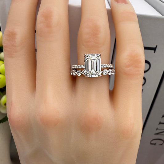 2pcs Engagement Ring Set in 925 Sterling Silver with Zircon Item no. TJ010A