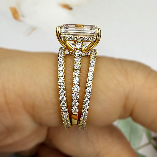 3pcs Set of  Silver Wedding Ring with 4.5 carat Zircon Item no. TJ021B