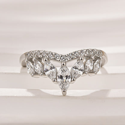 Crown-Shaped 1.8Ct Marquise & Round Diamond Wedding Band