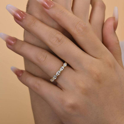2.0Ct Oval Cut Simulated Diamond Wedding Band Yellow Gold Plated