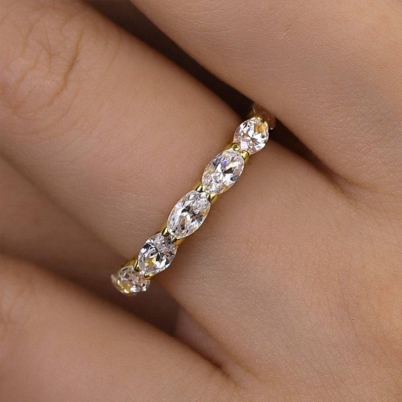 2.0Ct Oval Cut Simulated Diamond Wedding Band Yellow Gold Plated